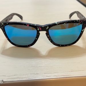 Oakley Frogskins Sunglasses